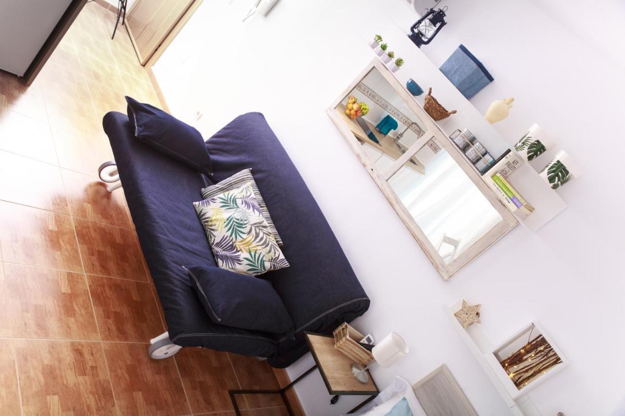 Sea & Wave Ventura Studio Apartment Malaga Exterior photo